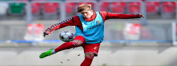 ⚽17-letni pikarz Zagłębia Sosnowiec - Igor Dziedzic na testach w klubie beniaminka Serie A⚽